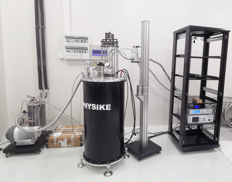 低振動(dòng)干式變溫超導(dǎo)磁體安裝成功